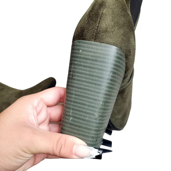 Cape Robbin Green Suede Bemice Booties - Picture 3 of 8